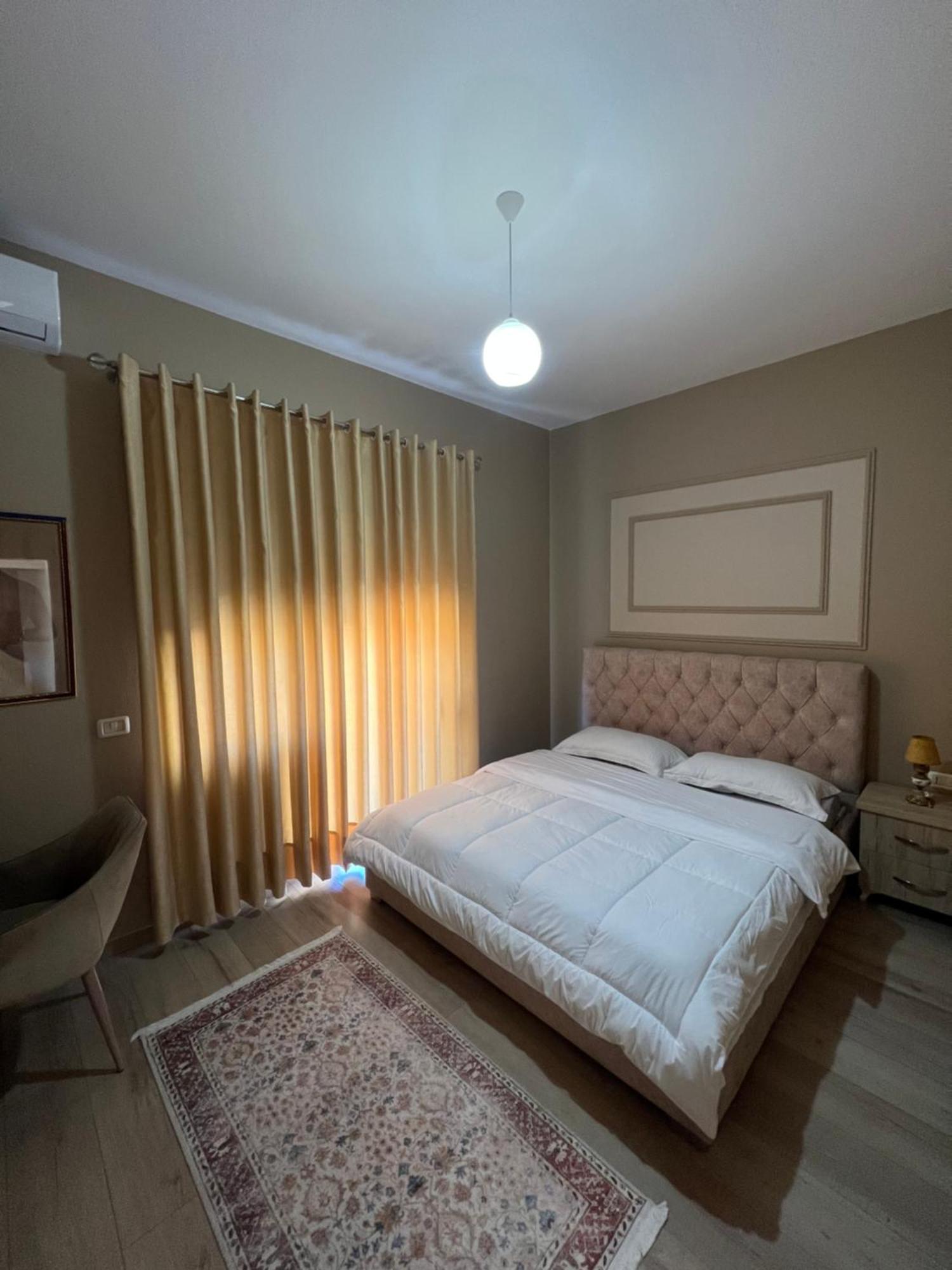 Hotel Vila Arbri Μπεράτ Εξωτερικό φωτογραφία